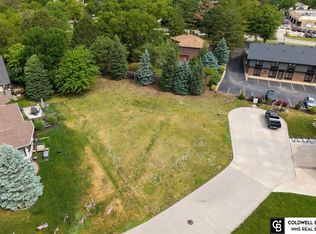2917 Park Place Ct, Lincoln, NE 68506