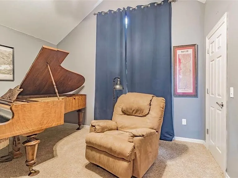 2949 N Bluegrass Pl — Photo 10