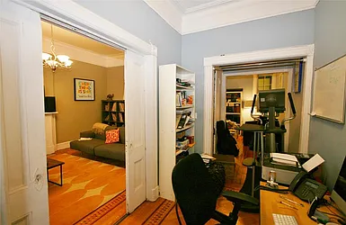 Rented by R New York
