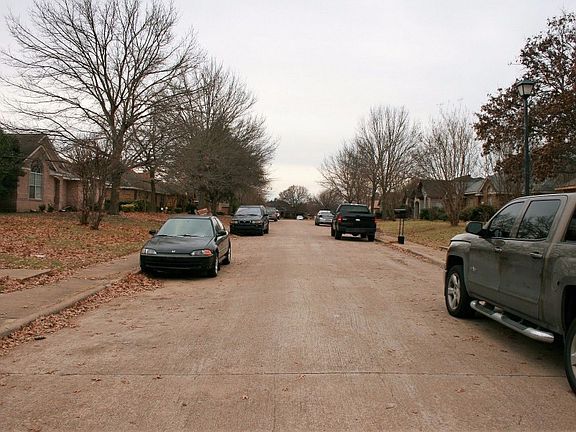 4th image of 804 Andalusia Trl