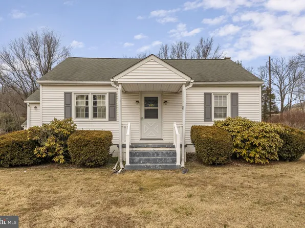 743 Valley Ave, Atglen, PA 19310