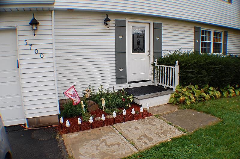 1st image of 5700 Dalton Dr