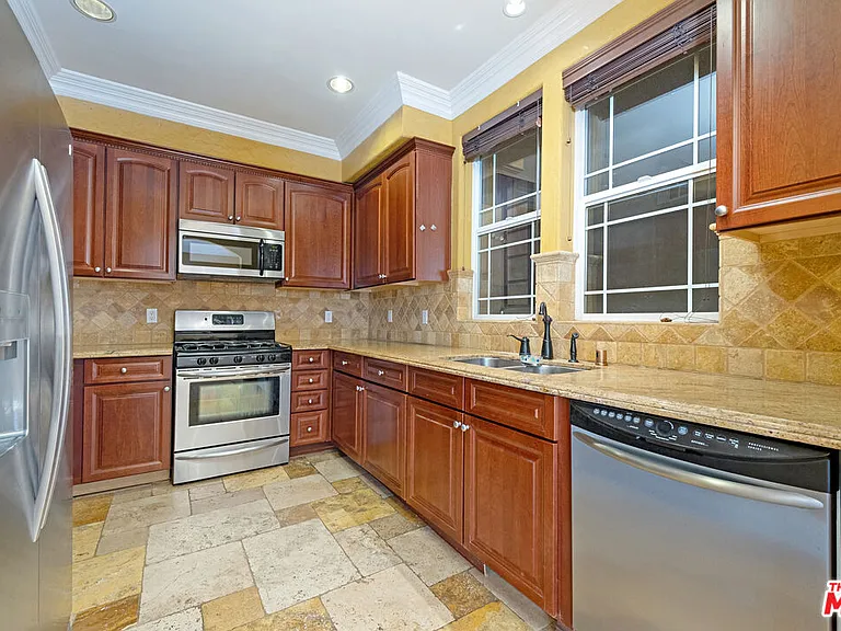 650 E Palm Ave #302 — Photo 21