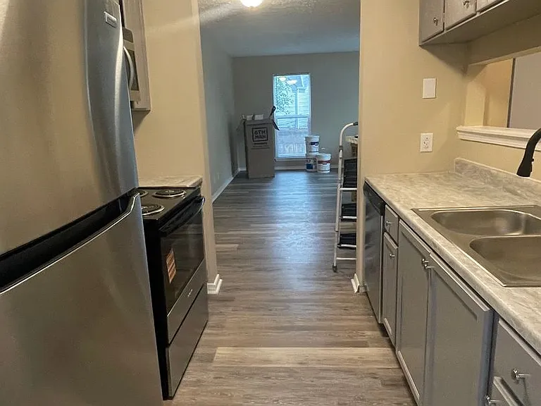 531 Amquiwood Ct — Photo 6