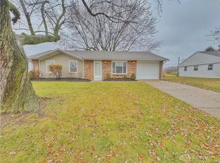 1683 Commonwealth Dr, Xenia, OH 45385