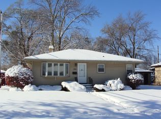 904 N Lafayette St, Griffith, IN 46319