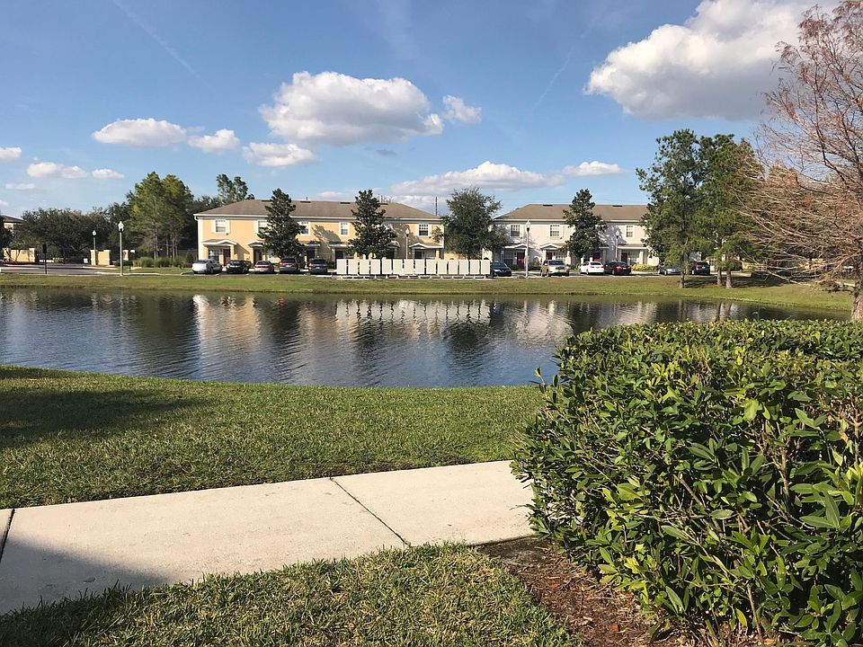2nd image of 10805 Savannah Wood Dr