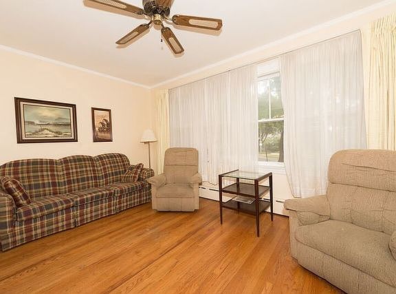3rd image of 7865 W Sunset Dr