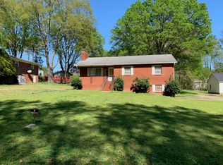 6708 Kemp St, Charlotte, NC 28213