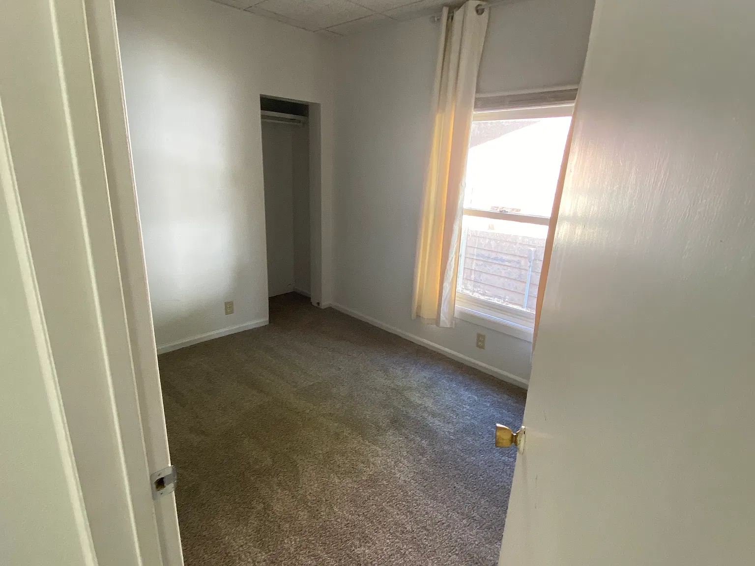 2 bed, 1100 sqft, $1,400 — Photo 4
