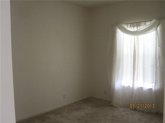 5th image of 7422 Carnation Ln
