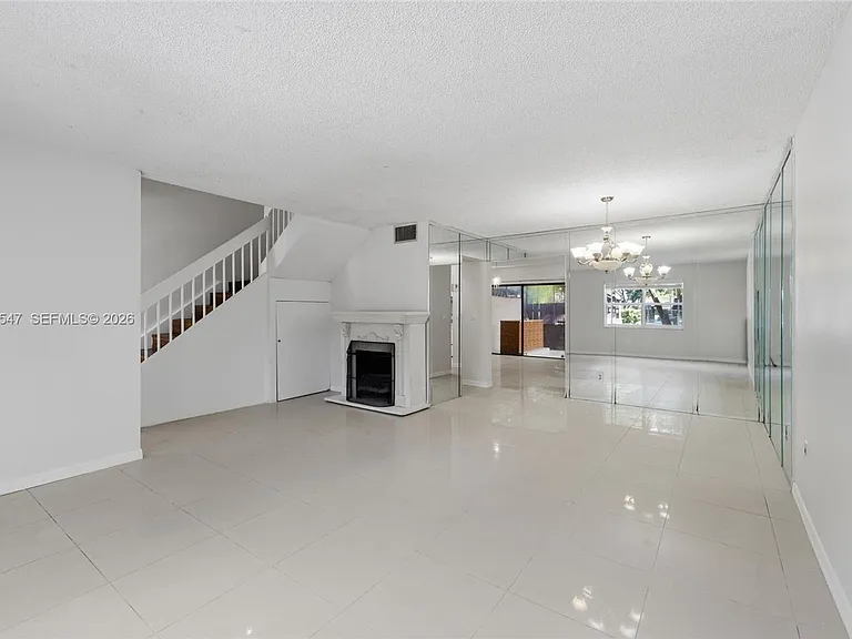 6929 SW 38th St #Townhouse 2-L — Photo 16