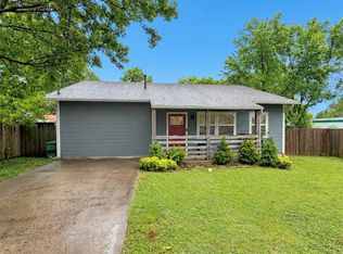 1416 S College Ave, Fayetteville, AR 72701