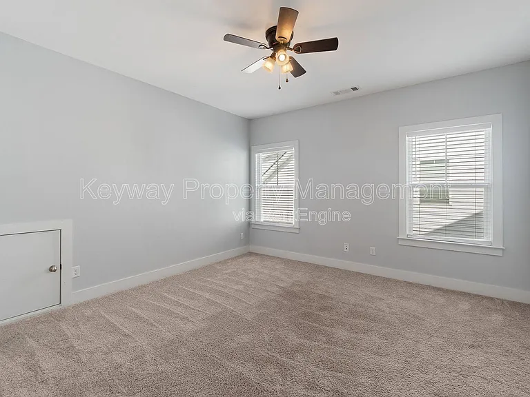 2217 Laurens St — Photo 20