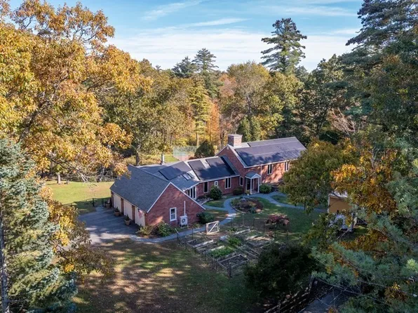 105 Georgetown Rd, Boxford, MA 01921