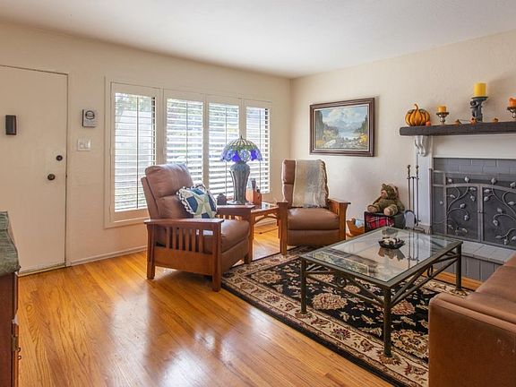 4th image of 1422 Serra Dr