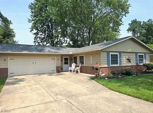 28628 Aspen Dr, North Olmsted, OH 44070