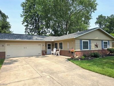 28628 Aspen Dr, North Olmsted, OH, 44070