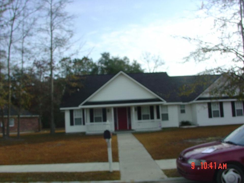 2nd image of 105 Arlen Dr