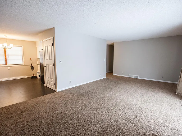 Dinning room to living room