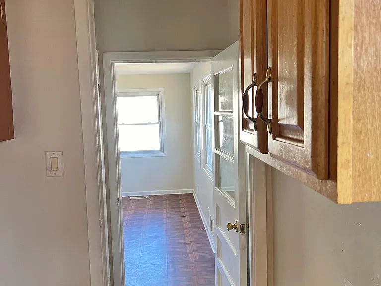 126 Orange St — Photo 6