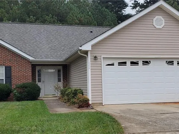 664 Huntingdon St, Elon, NC 27244
