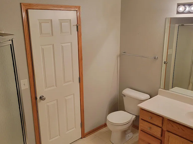 1003 NE Greenview Dr — Photo 12