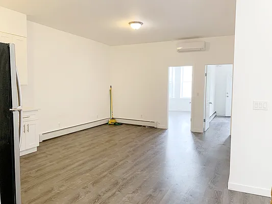 Rented by Compass | media 13