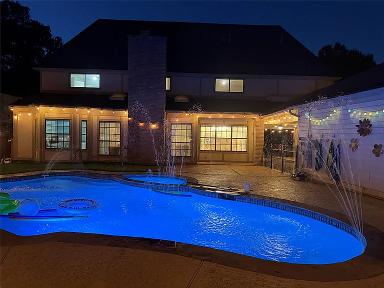 1715 Country Squire Dr — Photo 4