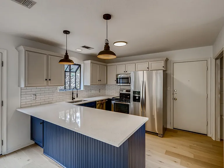 107 Long Wood Ave — Photo 6