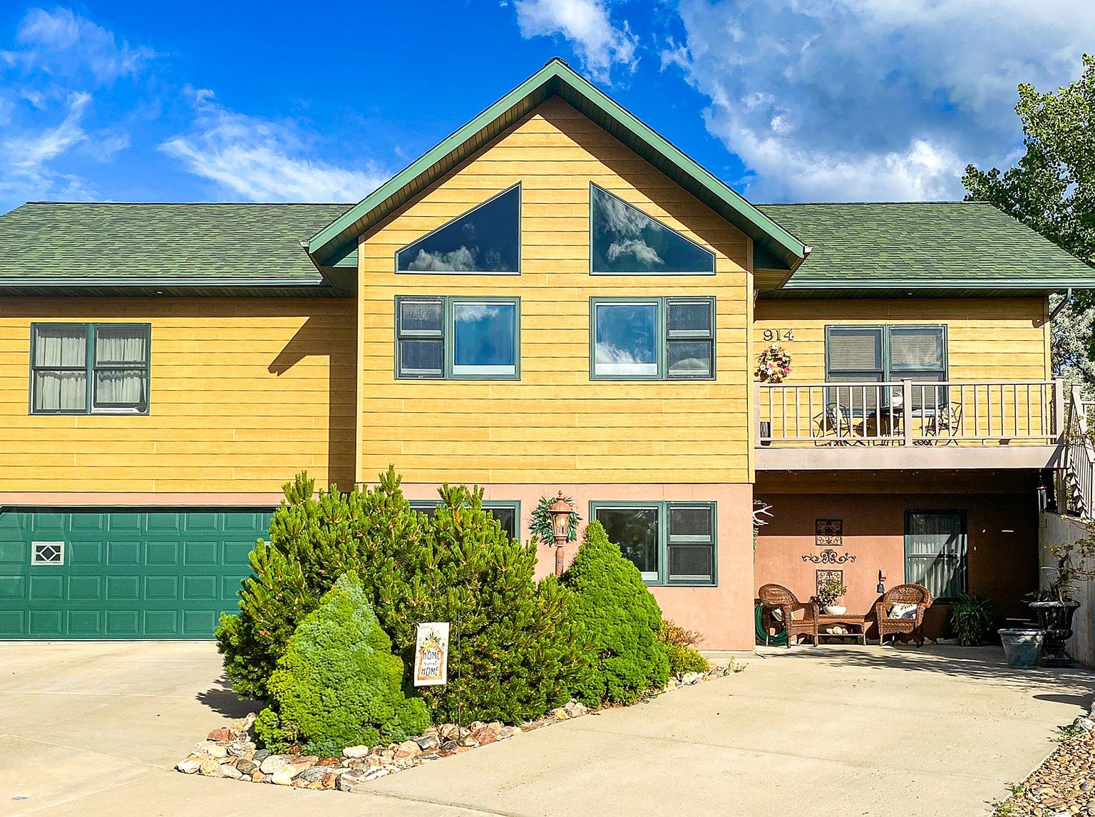 914 Hall Ter, Glasgow, MT 59230 | Zillow