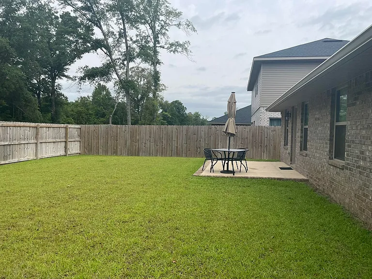 124 Ridgeway Cir — Photo 16