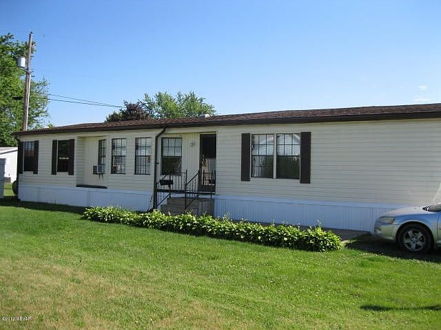 1st image of 17 Heatherbrooke Est
