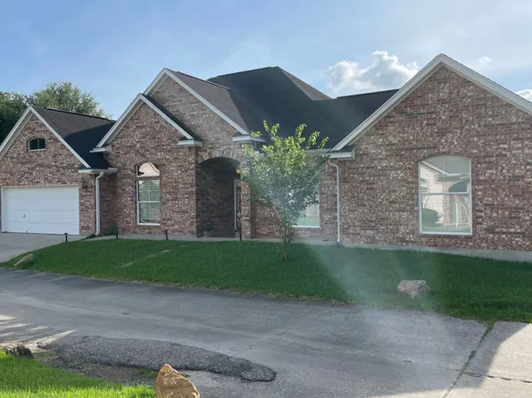 6 Howell Ct, Beaumont, TX 77706