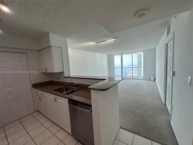 1155 Brickell Bay Dr #3007 — Photo 4