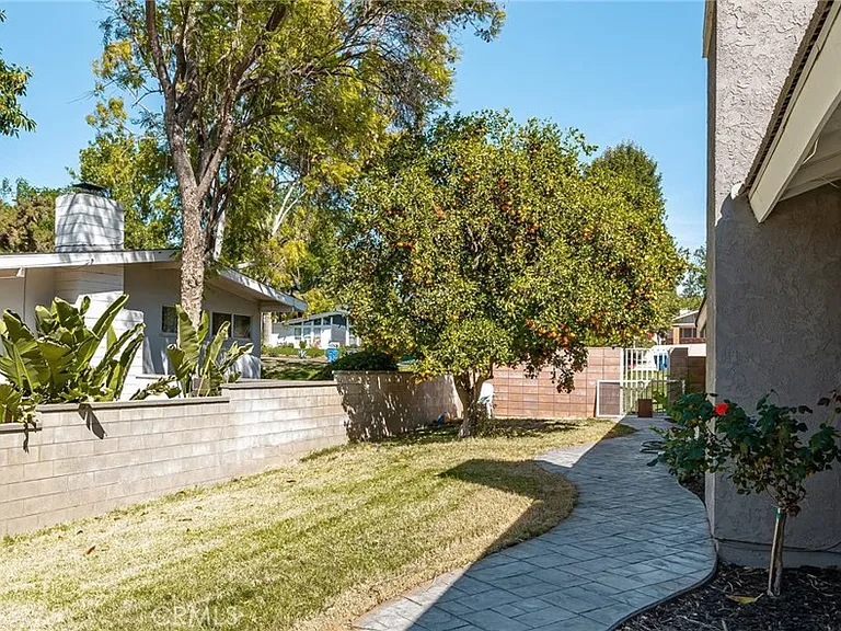 7455 Jola Dr — Photo 59