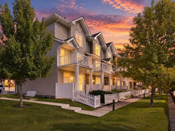 75 S Toscana Gdns NW, Calgary, AB T3L 3C2