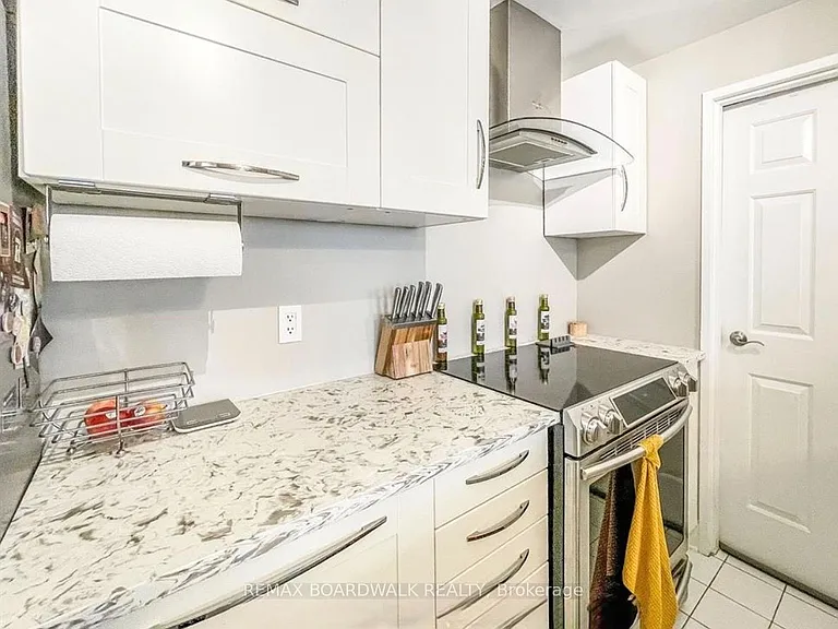 2019 Carling Ave #710 — Photo 12