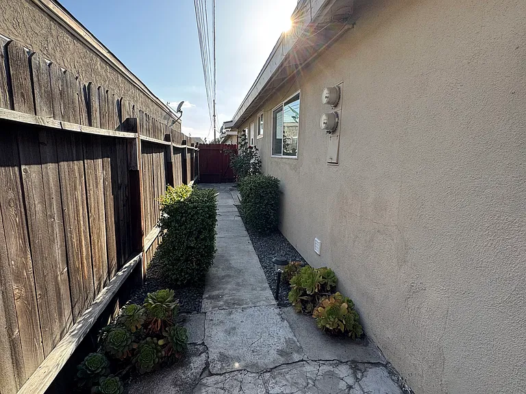 8653 Walker St — Photo 17