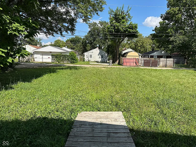 2921 Dearborn St — Photo 17
