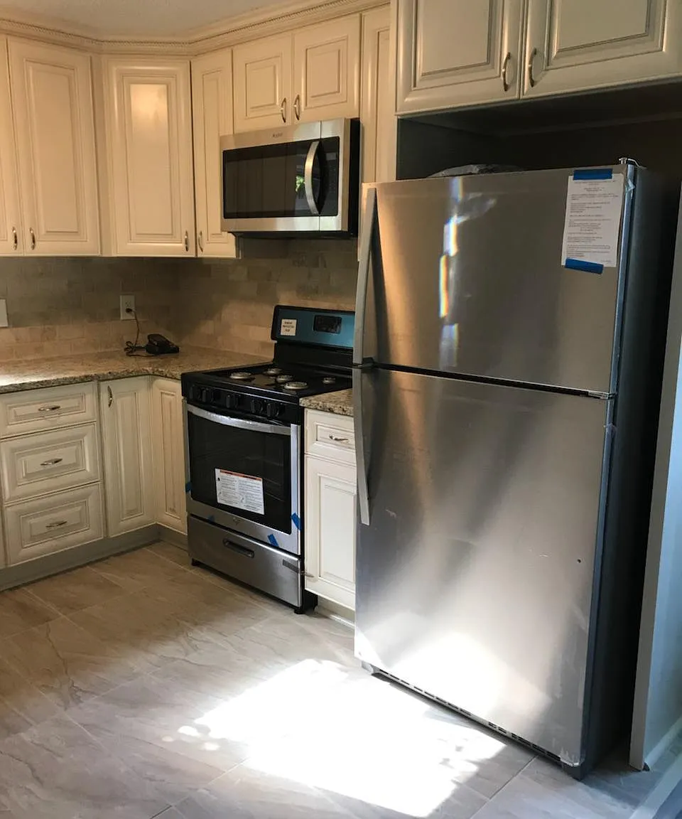 1048 Falling Water Dr SE — Photo 4