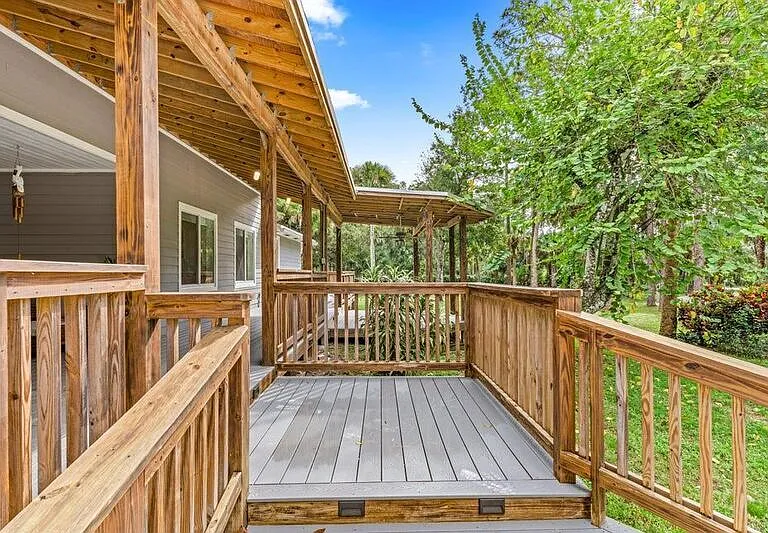 12151 Old Indiantown Rd — Photo 10