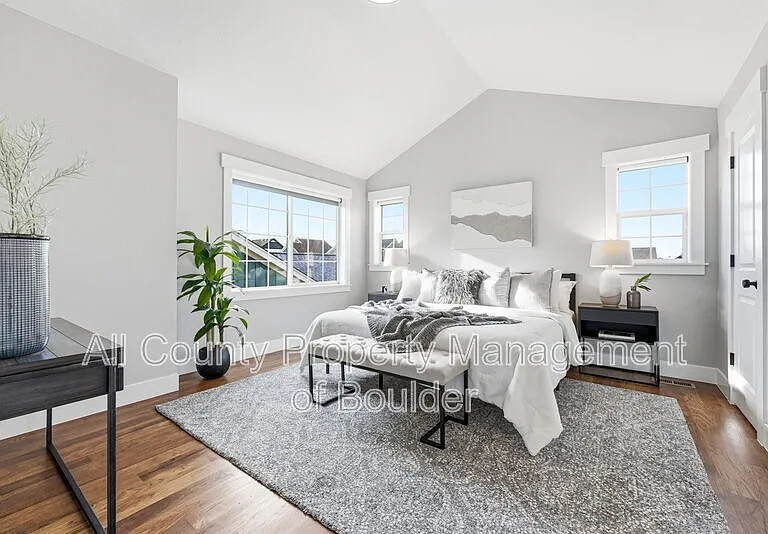 2823 Clear Creek Ln — Photo 19