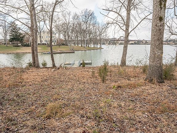 4th image of 255 Cherokee Dock Rd