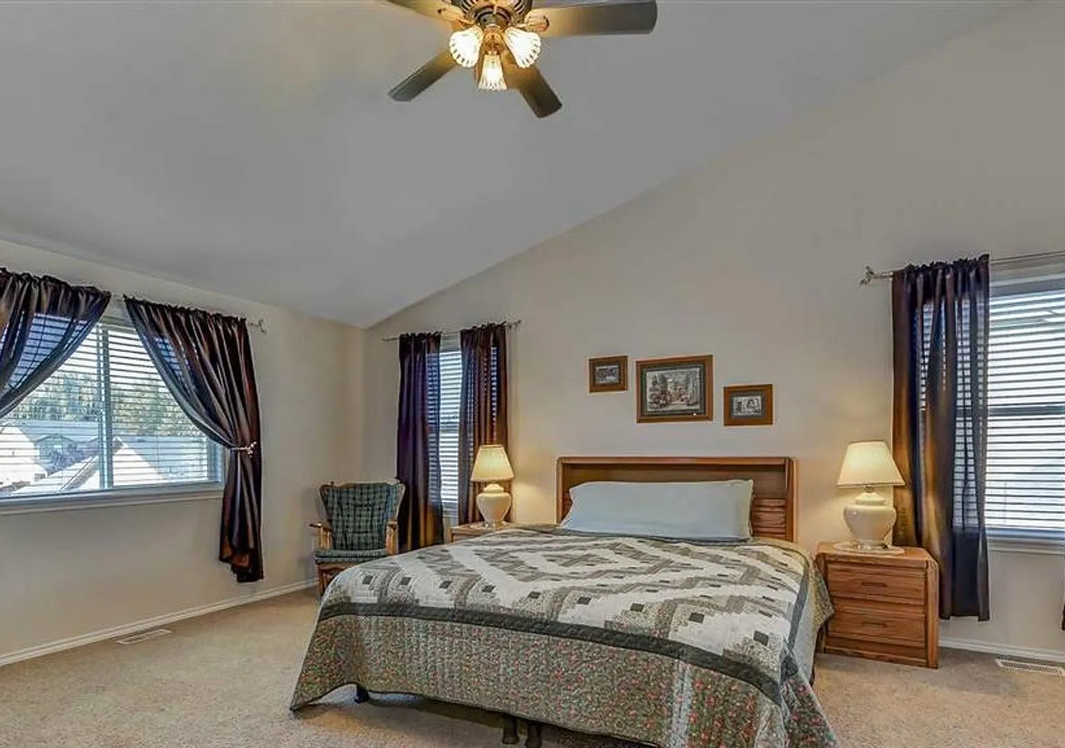 4 Bedroom House in West Boise — Photo 4