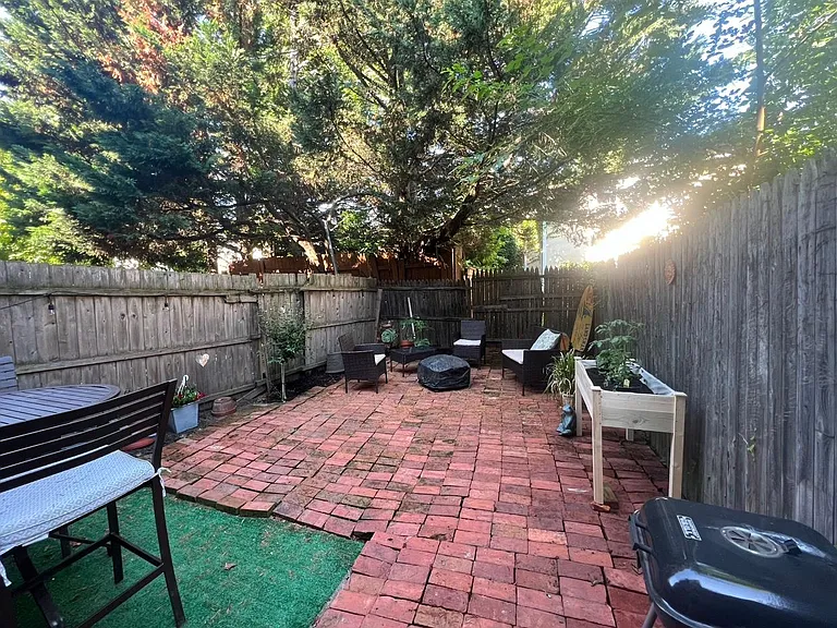 914 S Hanover St #1 — Photo 10