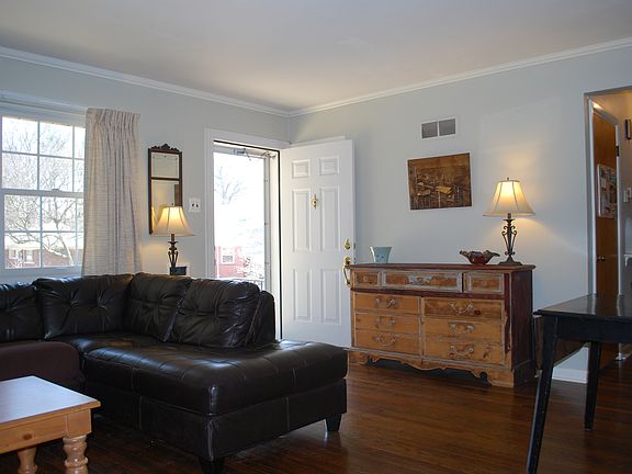 2nd image of 4801 Laurella Ave