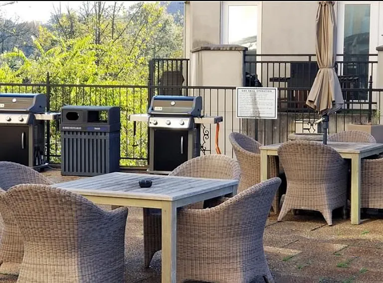 2285 Peachtree Rd NE #1200 — Photo 33
