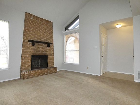 5th image of 7302 Whispering Creek Cir #B