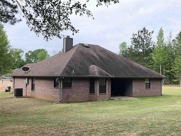 2nd image of 709 Willow Oak Dr